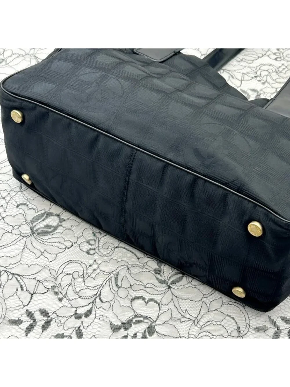 ★SOLD★ Chanel New Travel Line Tote PM - Picture 5 of 10